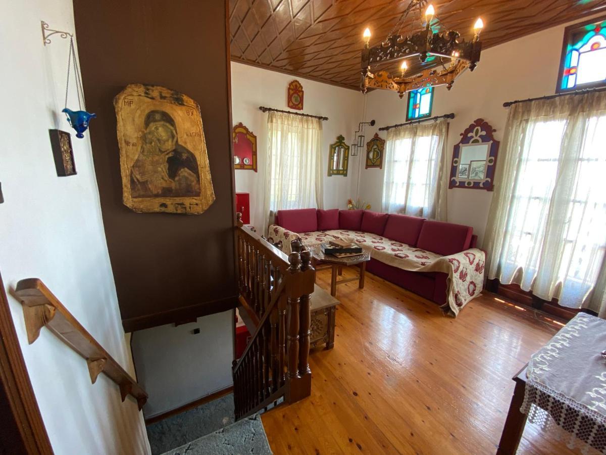 Arhontiko Theofilos Makrinitsa Exterior photo
